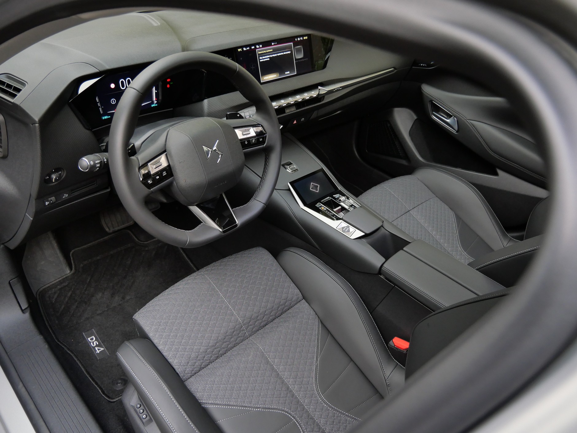 DS4 Pallas hybrid