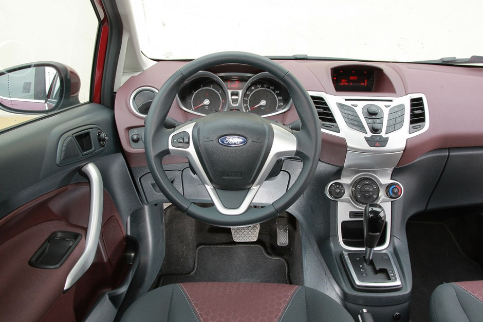 Ford Fiesta 1.4: czy mały Ford z „automatem” to ideał?