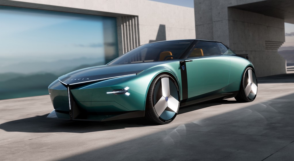 Lancia Pu+Ra HPE (prototyp; 2023 r.)