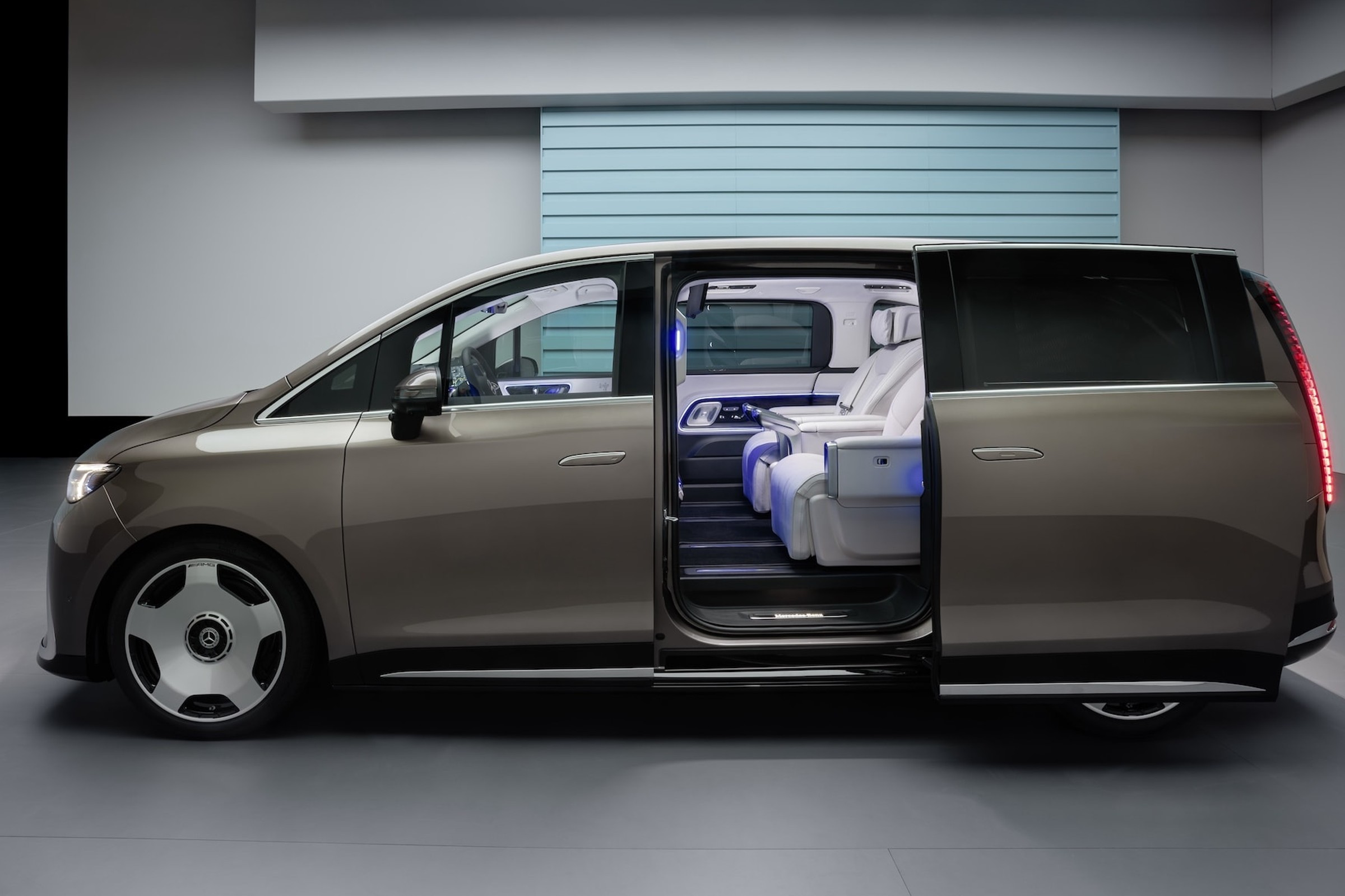 Mercedes-Benz VLE to limuzyna w świecie vanów. Zastąpi wysłużoną Klasę V