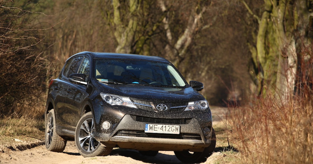 Toyota wzywa do serwisu 