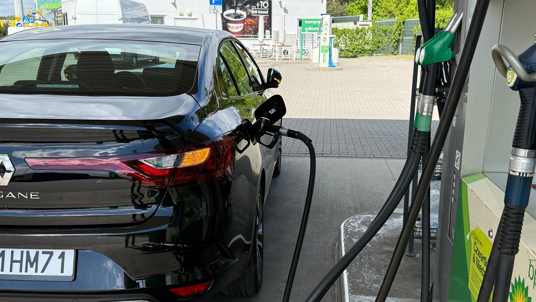 Renault Megane GrandCoupe z dieslem na jednym baku robi 800-1000 km