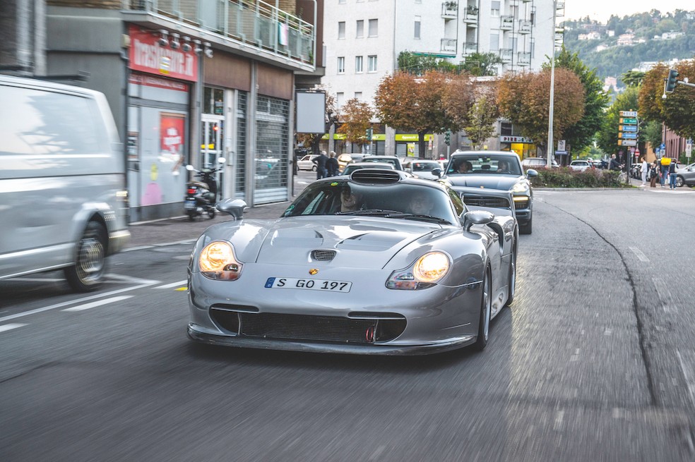 Porsche 911 GT1