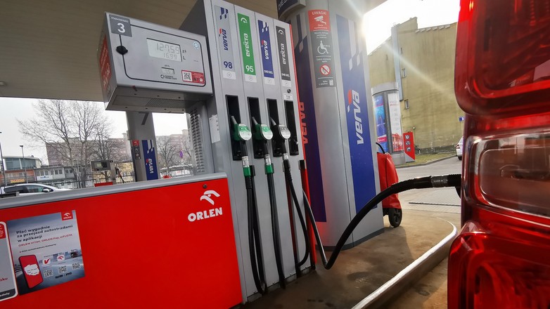 Tankowanie na stacji Orlen