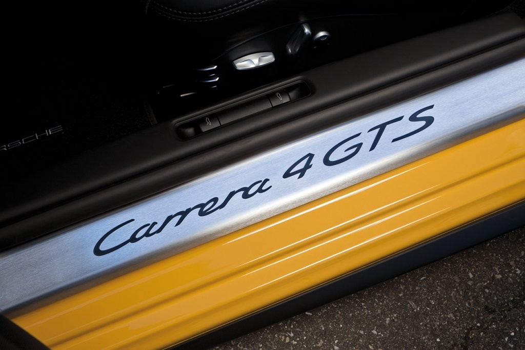 Porsche Carrera 4 GTS – Od przybytku głowa nie boli?