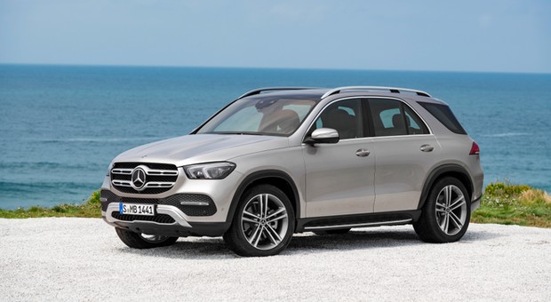 Mercedesy GLE i GLS - uwaga na odpadające listwy
