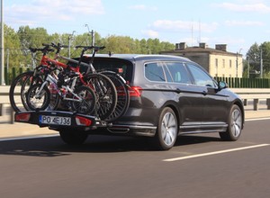 Jaki jest najlepszy bagażnik do przewozu rowerów? Na hak, na dach czy na klapę?