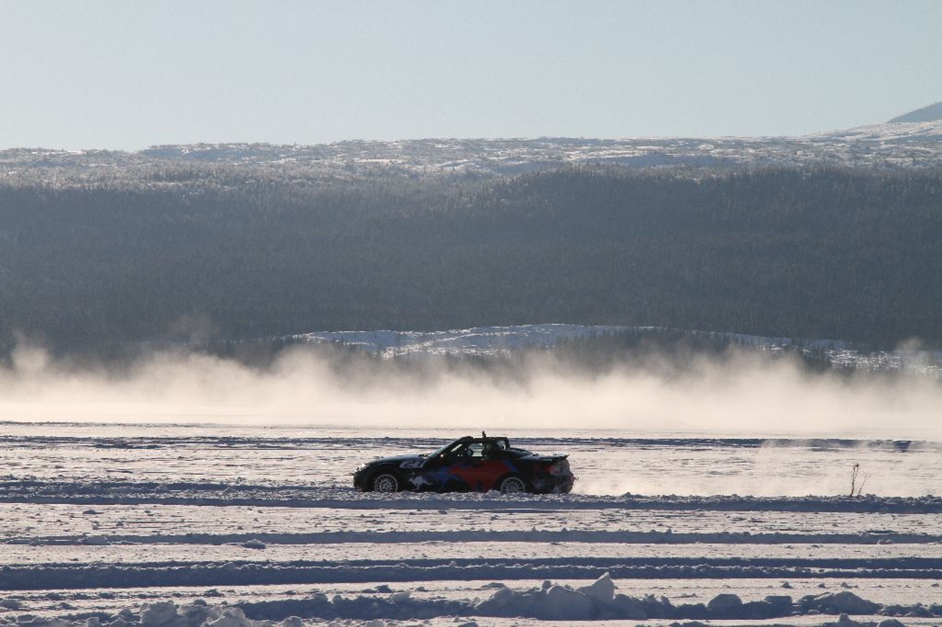 Emocjonujący finisz wyścigu Mazda MX-5 Ice Race