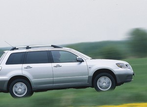 Mitsubishi Outlander - Uniwersalność to jego mocna strona