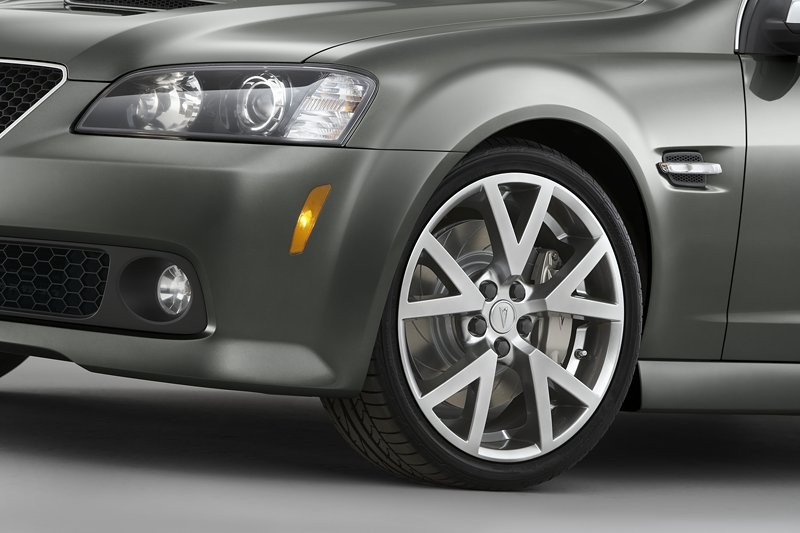 Pontiac G8 – dla najmocniejszych
