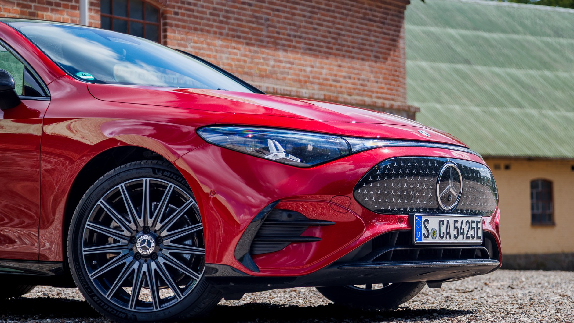 Mercedes ma problem z autami elektrycznymi. Klienci cały czas wolą auta spalinowe, ewentualnie hybrydowe