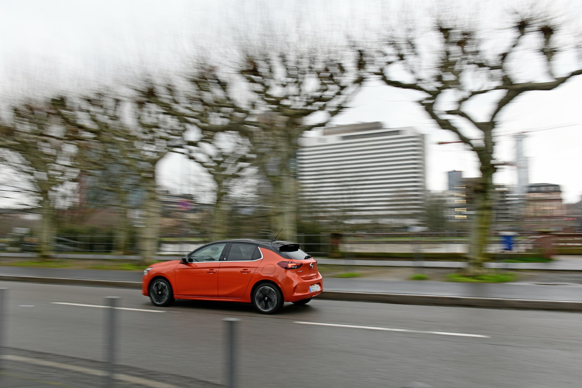 Opel Corsa-e – maraton z prądem