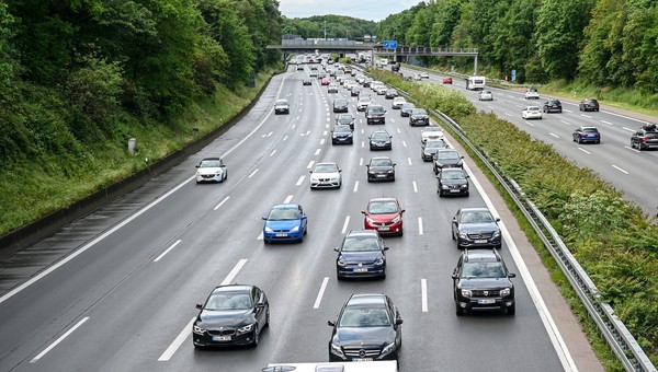 Niemcy dmuchają na zimne. Na wypadek upałów już teraz ograniczają prędkość na autostradach