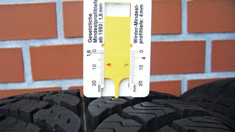 Opony bieżnikowane to idealne rozwiązanie na mniej zasobną kieszeń czy tylko gorszy substytut całkowicie nowej opony?