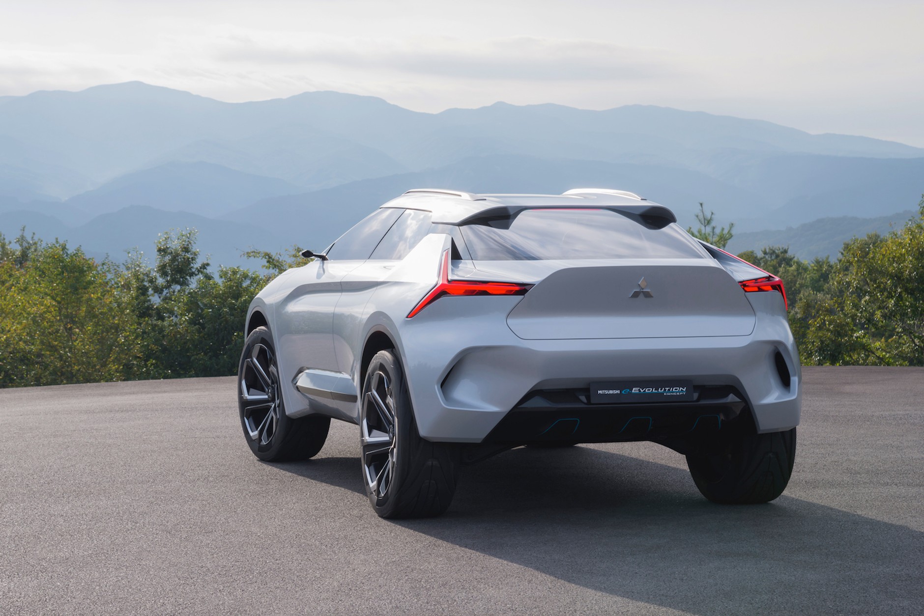 Mitsubishi E-Evolution Concept