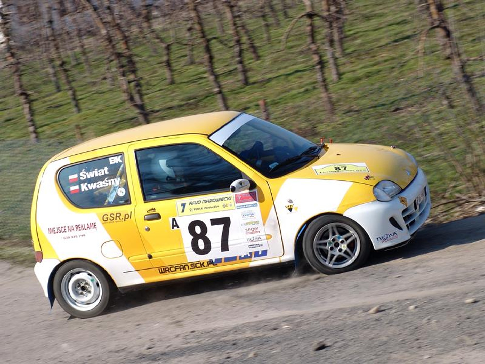 Rajd Mazowiecki 2007: Maciejewski królem wiosny (fotogaleria)