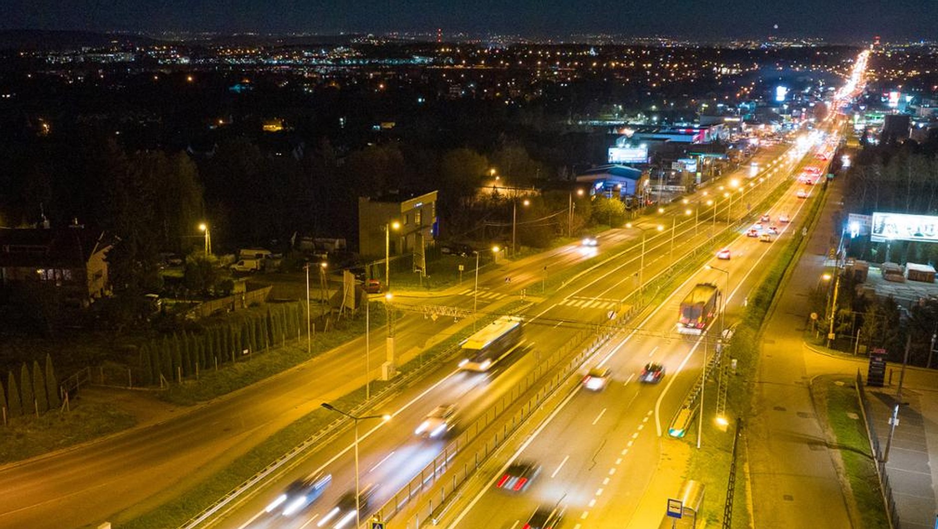 Stary fragment zakopianki przebiegający przez Libertów