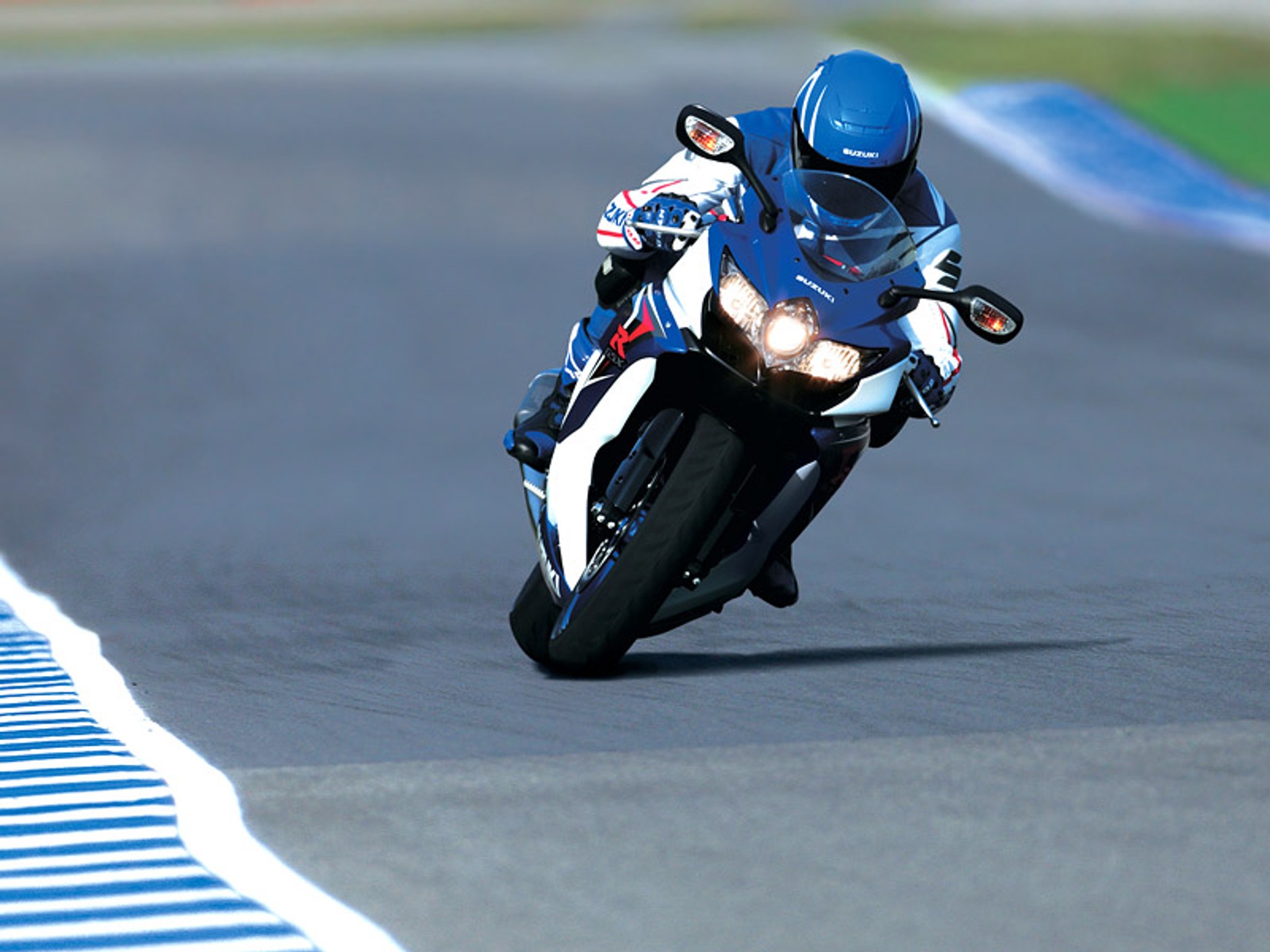 Suzuki GSX-R 600 i GSX-R 750 2008: odmłodzeni sprinterzy klasy średniej