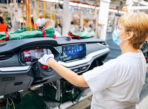 Faurecia i Hella łączą się. Powstał siódmy co do wielkości producent części motoryzacyjnych