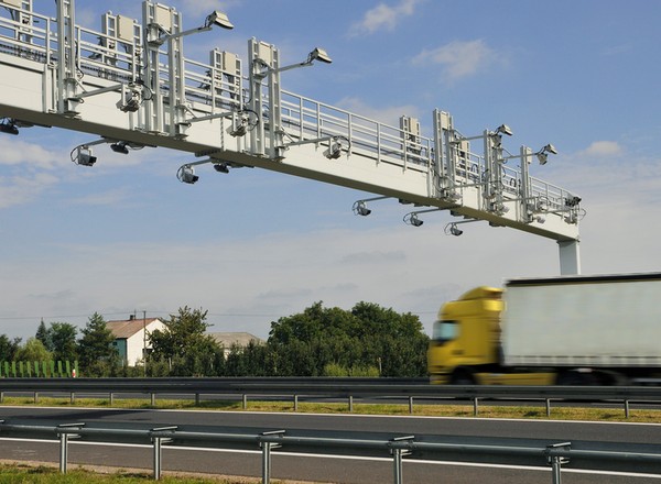 Polskie ciężarówki „rozjeżdżają“ Niemcy