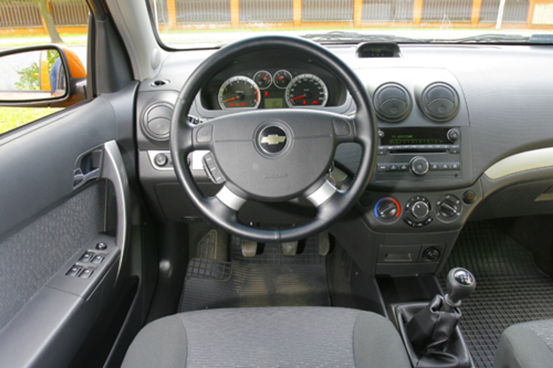 Chevrolet Aveo, Honda City, Dacia Logan - Wiele za niewiele