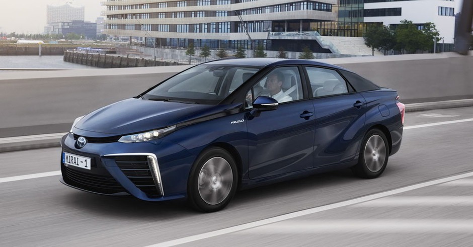 Toyota Mirai - zatankuj wodór i ruszaj w drogę.