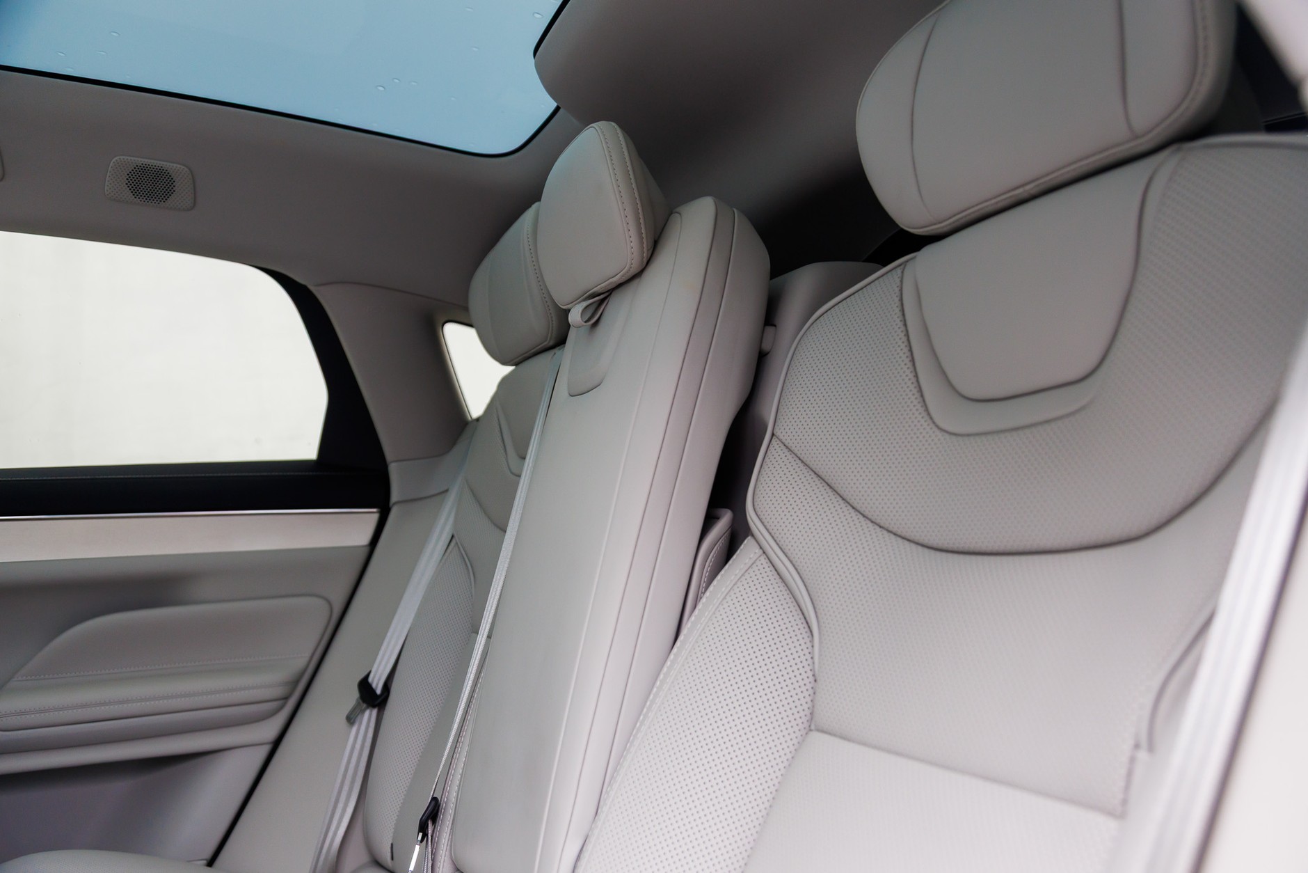 Volvo ES90
