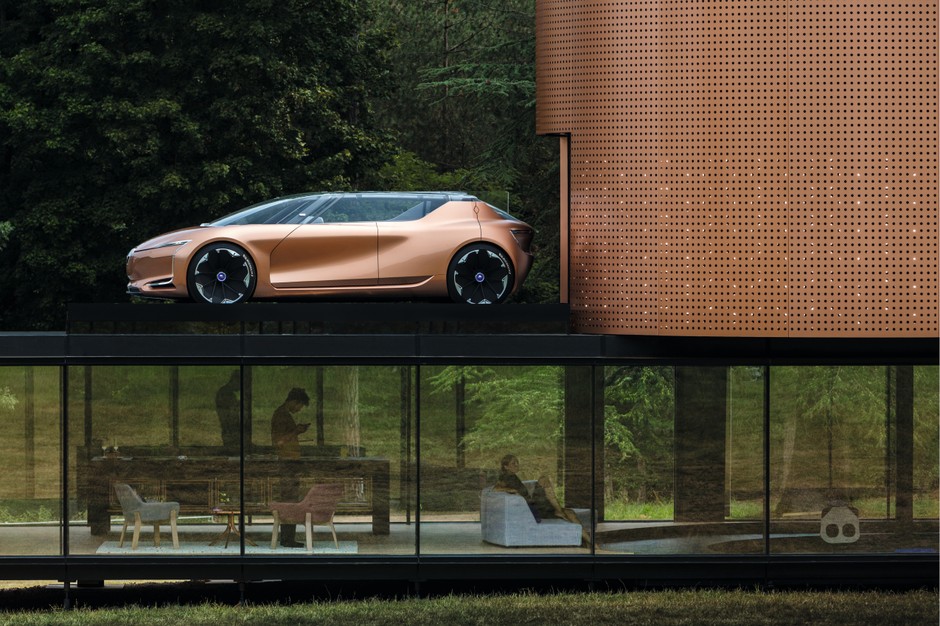 Renault Symbioz - wizja samochodu, który będzie stanowić część domu - i to dosłownie!