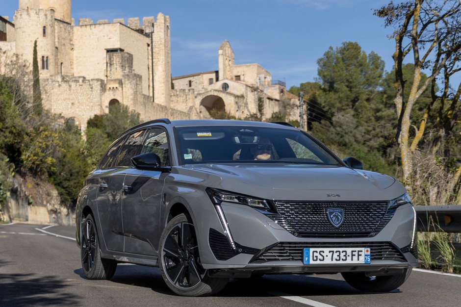 2024 Peugeot E-308