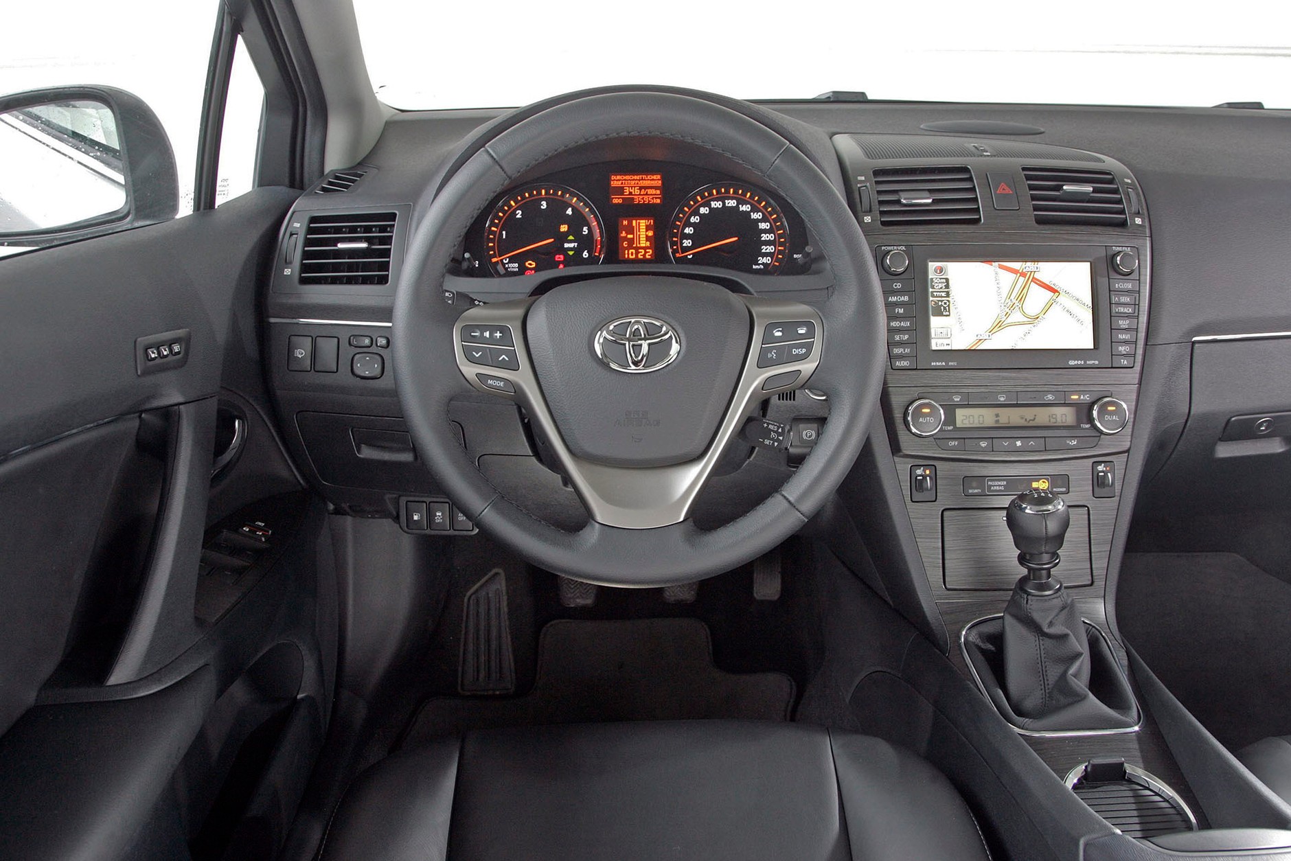 Toyota Avensis - lata produkcji 2008-19