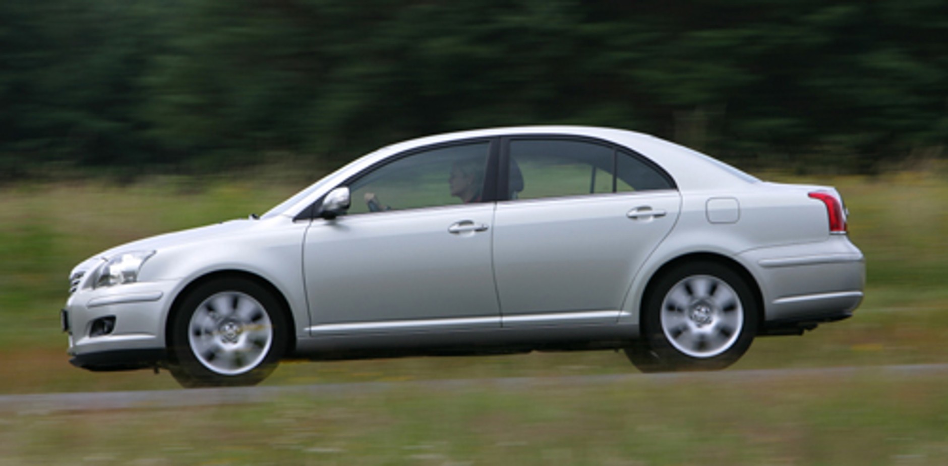 Opel Vectra, Toyota Avensis i Honda Accord - Końcówki serii