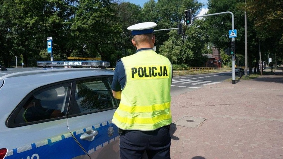 Obraz pochodzący z serwisu https://katowice.policja.gov.pl/k14/informacje/wiadomosci/388075,Podsumowali-dzialania-Bezpieczny-pieszy.html