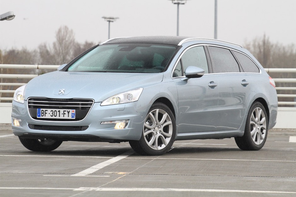 Peugeot 508 SW kontra Renault Laguna Grandtour: wybierasz styl czy funkcjonalność?