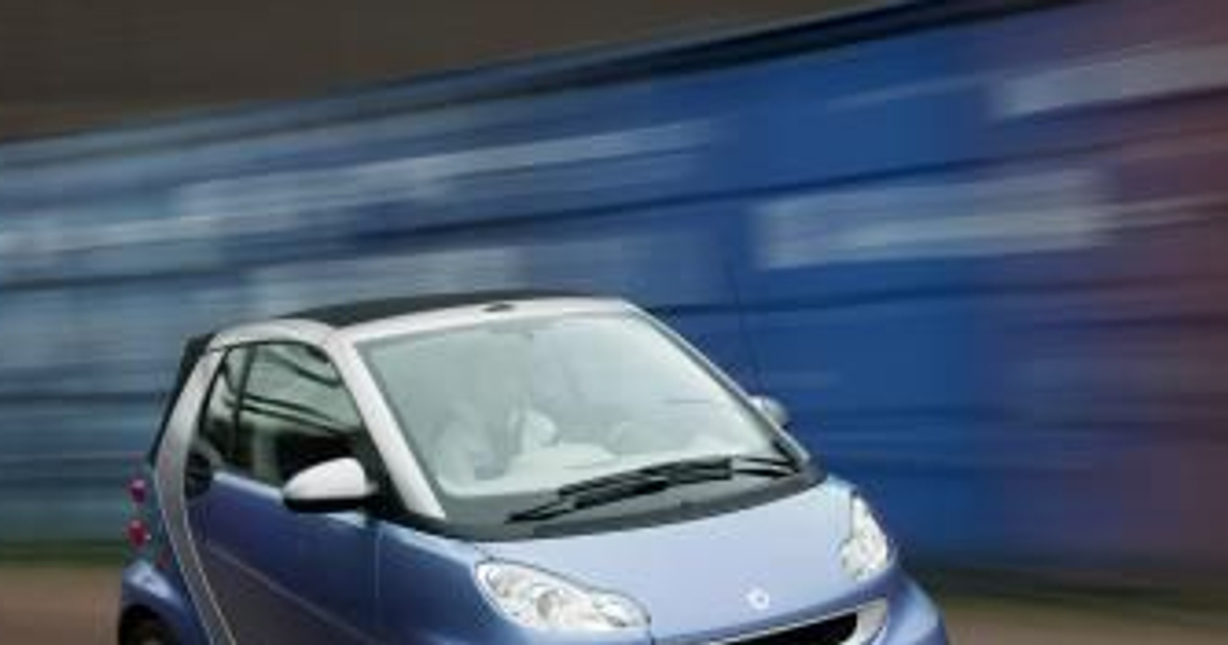 Smart ForTwo 2011 oszczędniejszy i piękniejszy