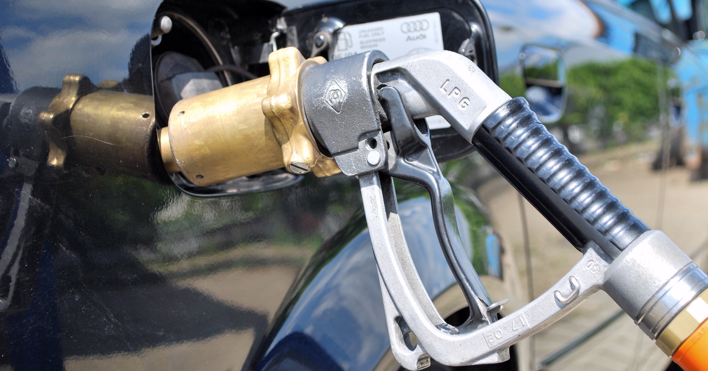 Rząd chce obowiązkowych Stref Czystego Transportu i wpuścić do nich auta z LPG