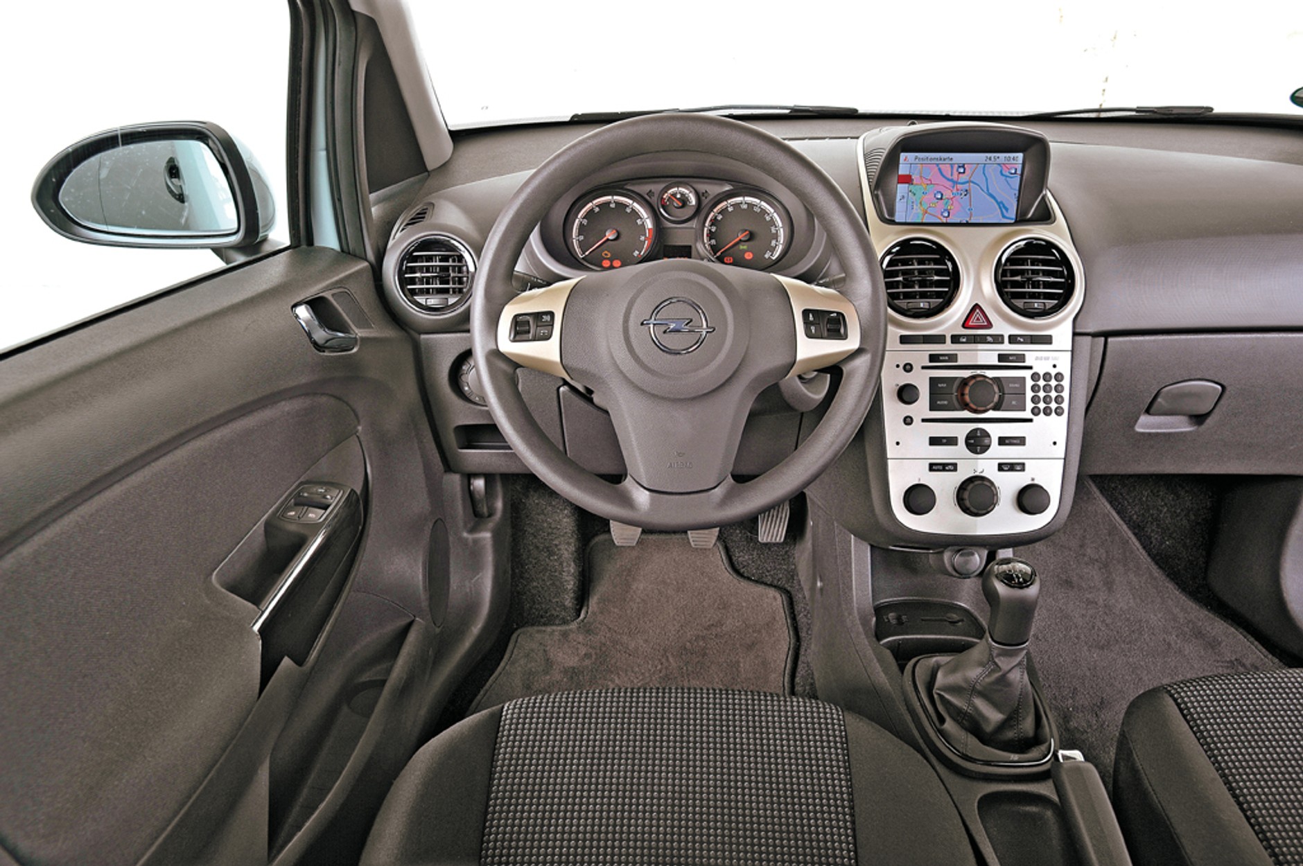 Nowy Volkswagen Polo kontra benzynowa konkurencja - Czy okaże się lepsze od Fiesty, Jazza, i20, Corsy i Clio?