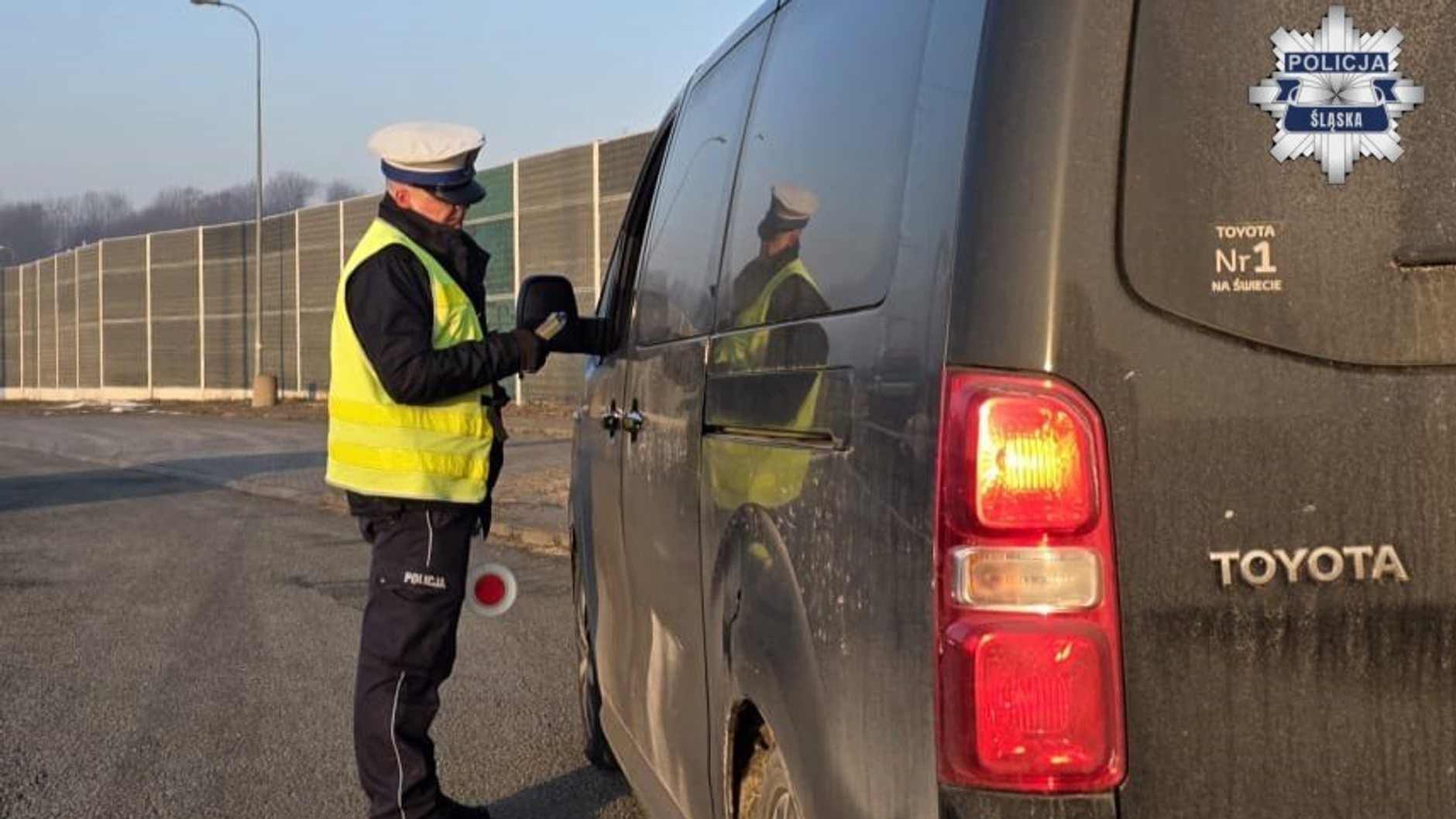 Policjanci "stali" od świtu na całej A1. Sprawdzili ponad 5 tys. kierowców