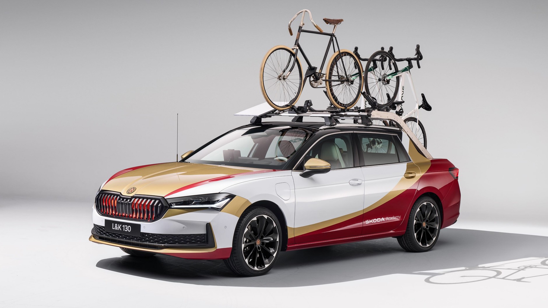 Skoda L&K 130 (pick-up na bazie Skody Superb Combi; 2025 r.)