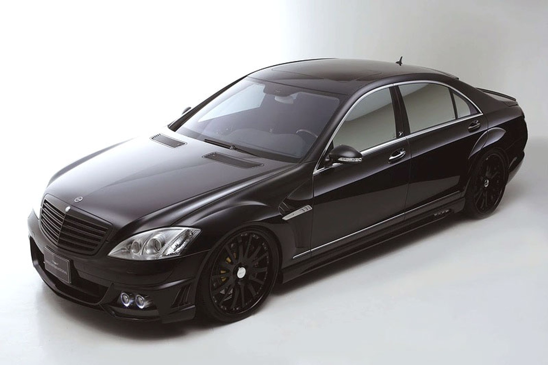 Wald Black Bison Edition Sports Line – zamaskowany Mercedes klasy S