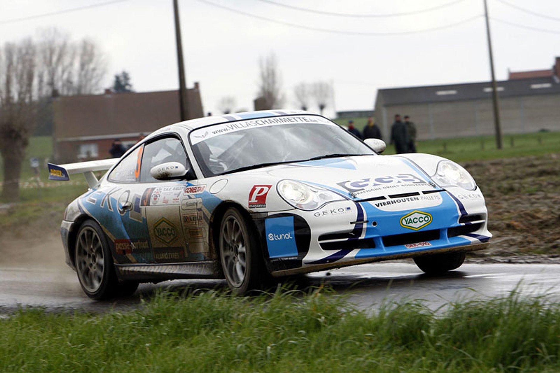 Rajdowcy w Belgii i na Węgrzech, tragiczny wypadek w Austrii