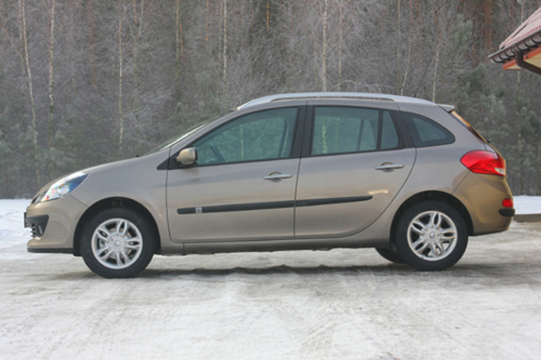 Renault Clio Grandtour, Peugeot 207 SW oraz Skoda Fabia Combi - Moda na małe kombi