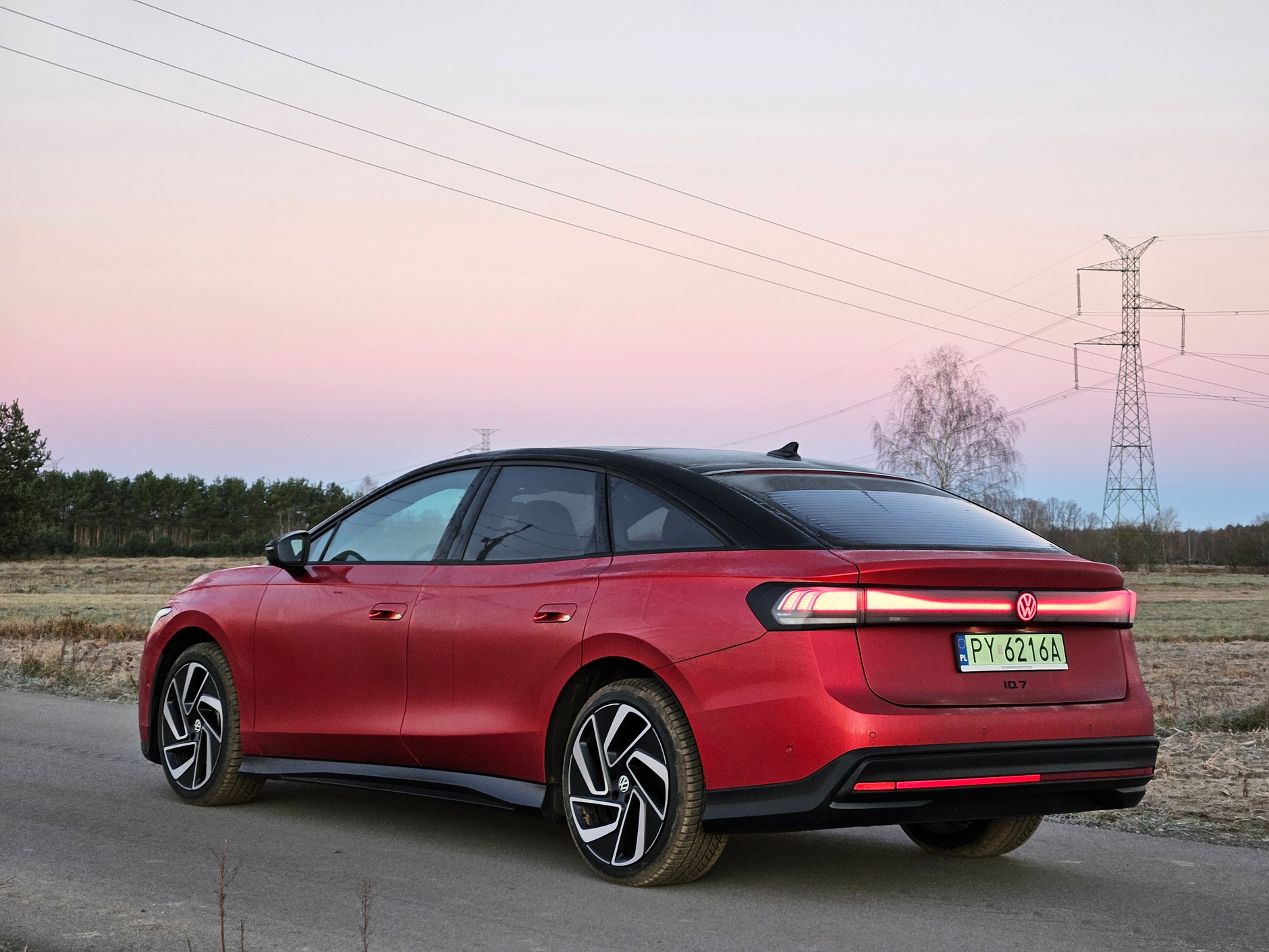 Volkswagen ID.7 i ID.7 Touring: wygodne elektryki z dużym zasięgiem