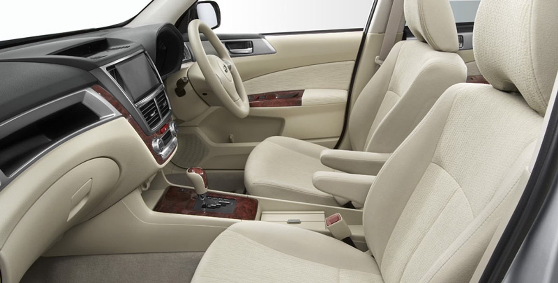 Subaru Exiga: pierwsze zdjęcia i informacje