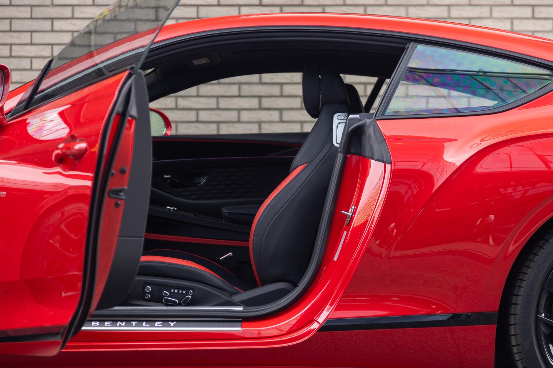 2025 Bentley Continental GT