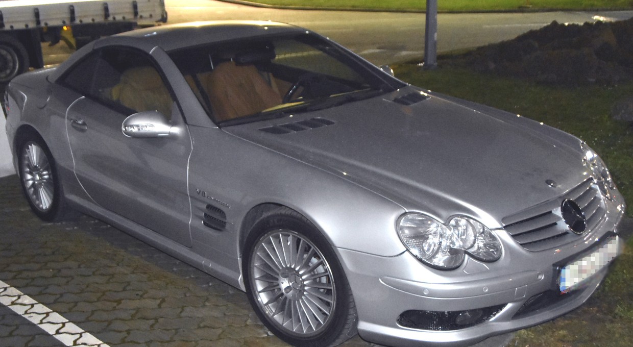 Straż Graniczna zatrzymała kierującą w Mercedesie. Auto skrywało pewną tajemnicę