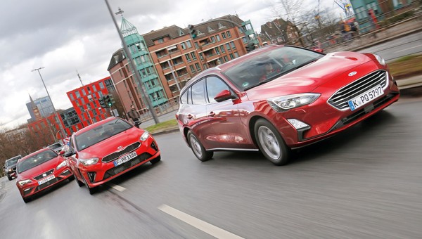 Porównanie kompaktowych kombi -  Ford Focus kontra Kia Ceed i Seat Leon