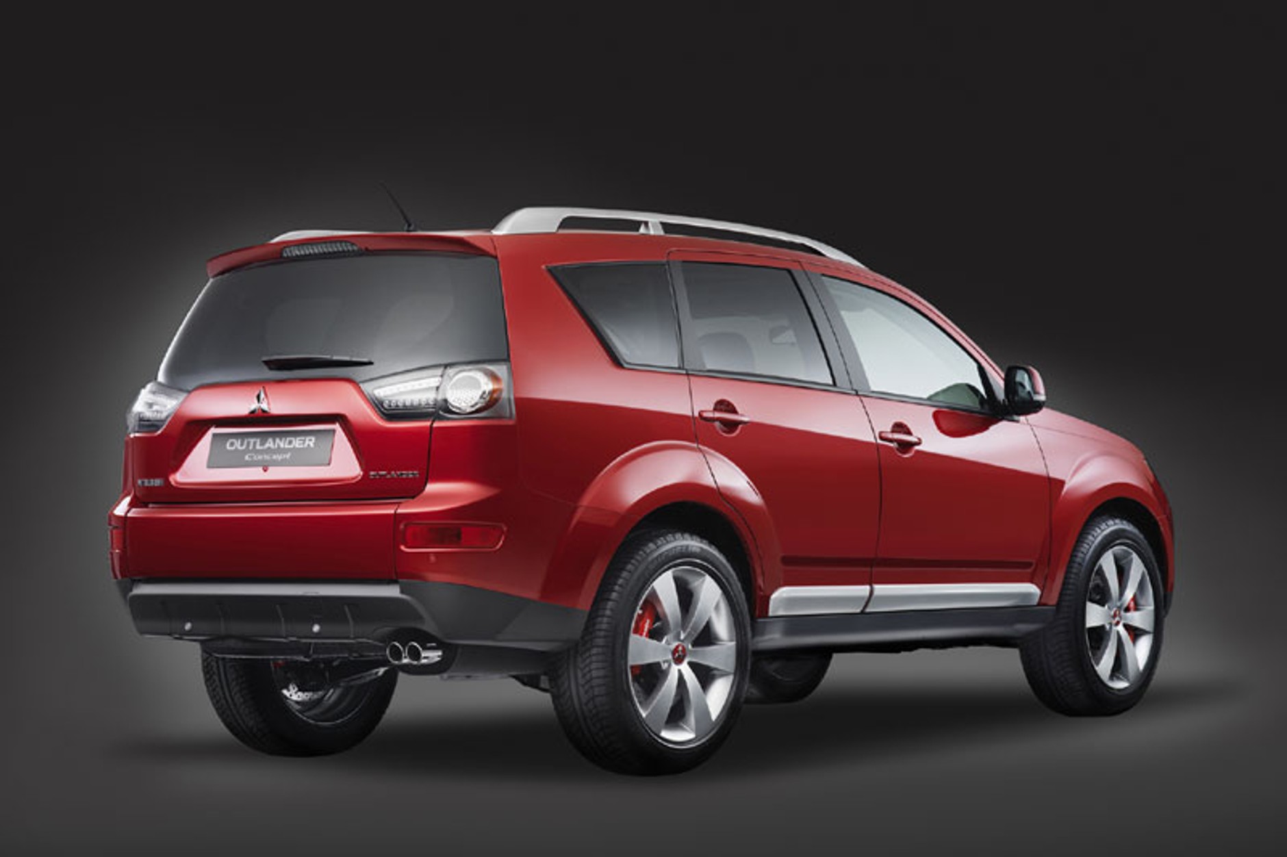 Paryż na żywo: Mitsubishi Outlander