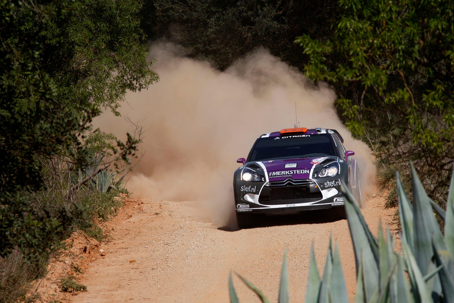 Rajd Portugalii 2011: Hirvonen wygrał superoes