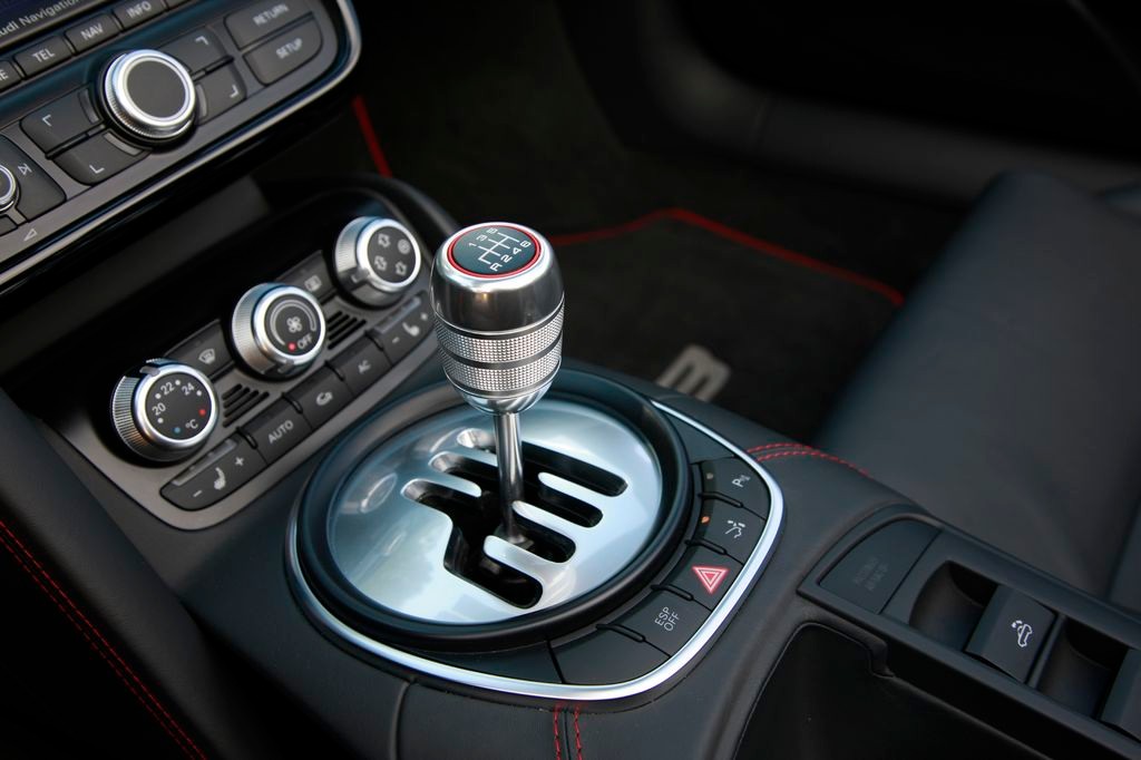 Audi R8 Spyder - supercabrio na wiosnę