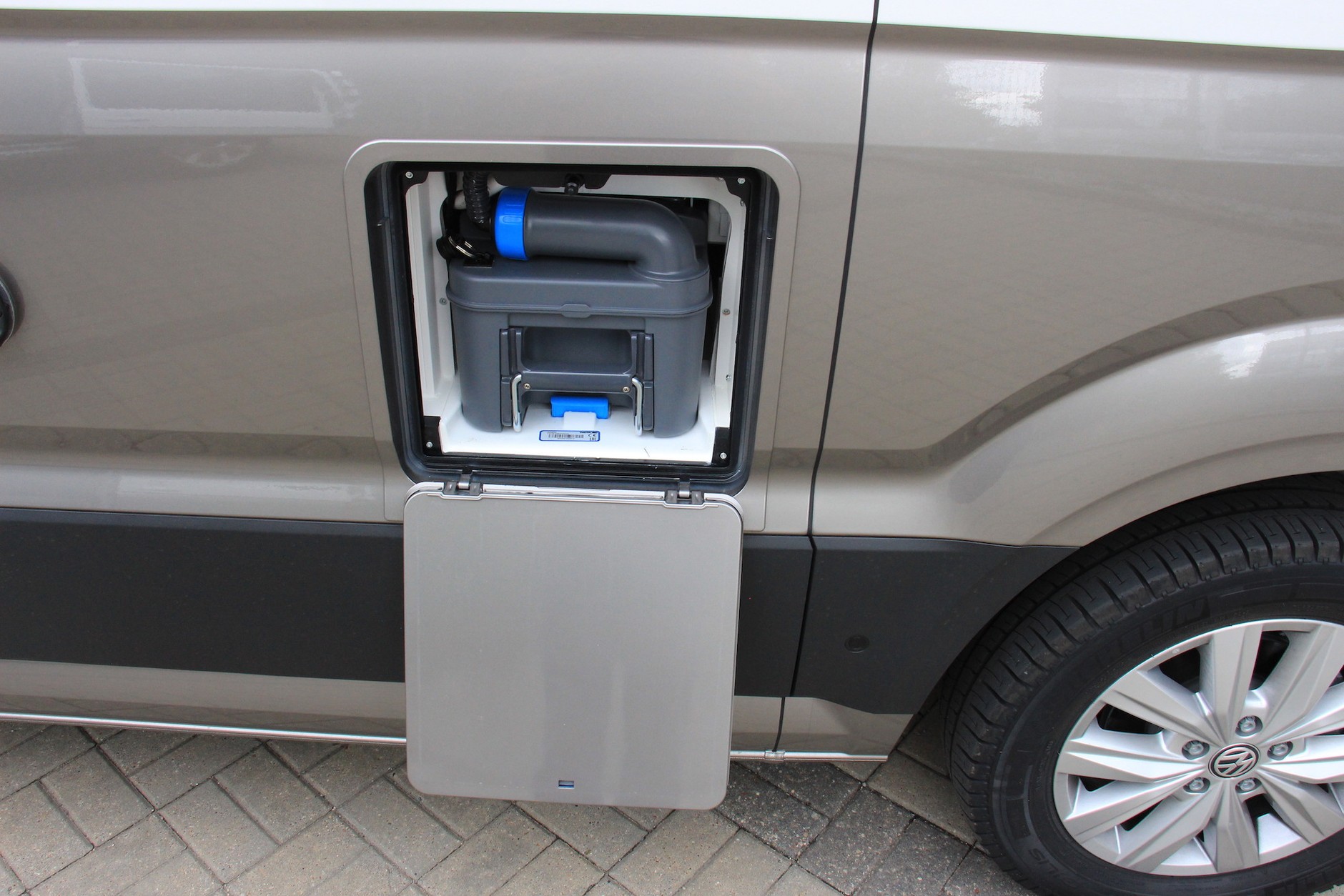 Przy zwrocie kamper musi być czysty, a zbiorniki na fekalia puste – za zaniedbania płaci się dużo!